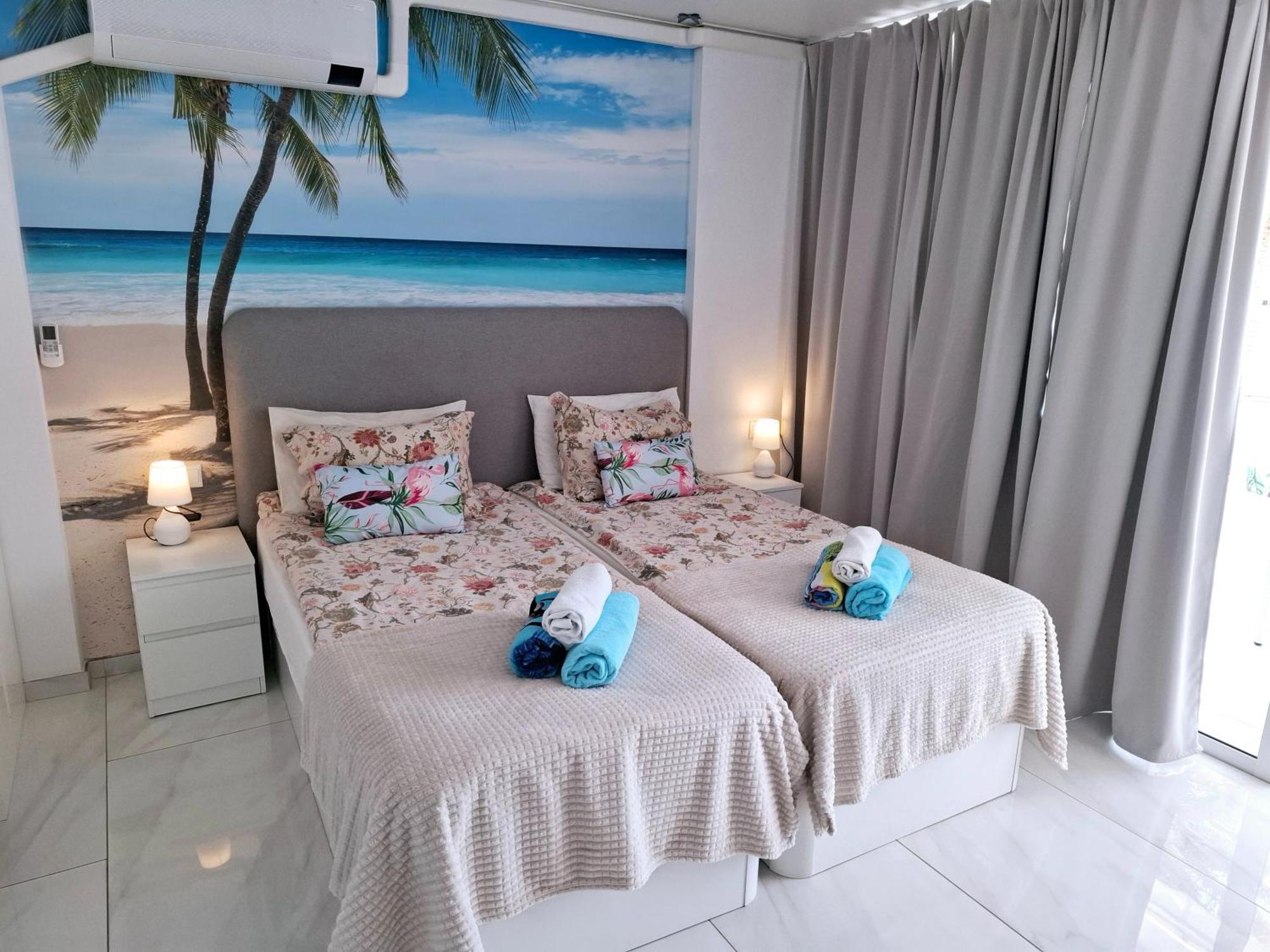 Under The Palm Apartment Playa de las Americas  Ngoại thất bức ảnh
